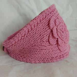 Hand knit headband